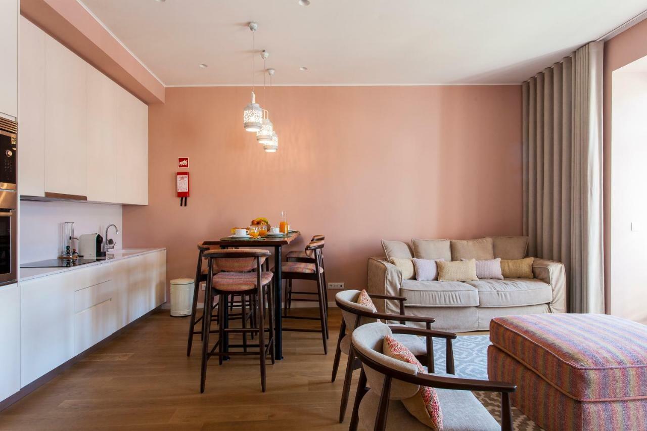 Joivy Sublime 2Br Apt On Restauradores Square Nearby Rossio Station Apartment Lisbon Exterior photo