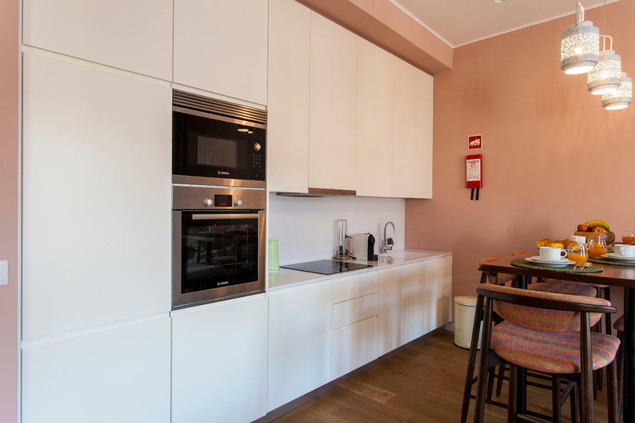 Joivy Sublime 2Br Apt On Restauradores Square Nearby Rossio Station Apartment Lisbon Exterior photo